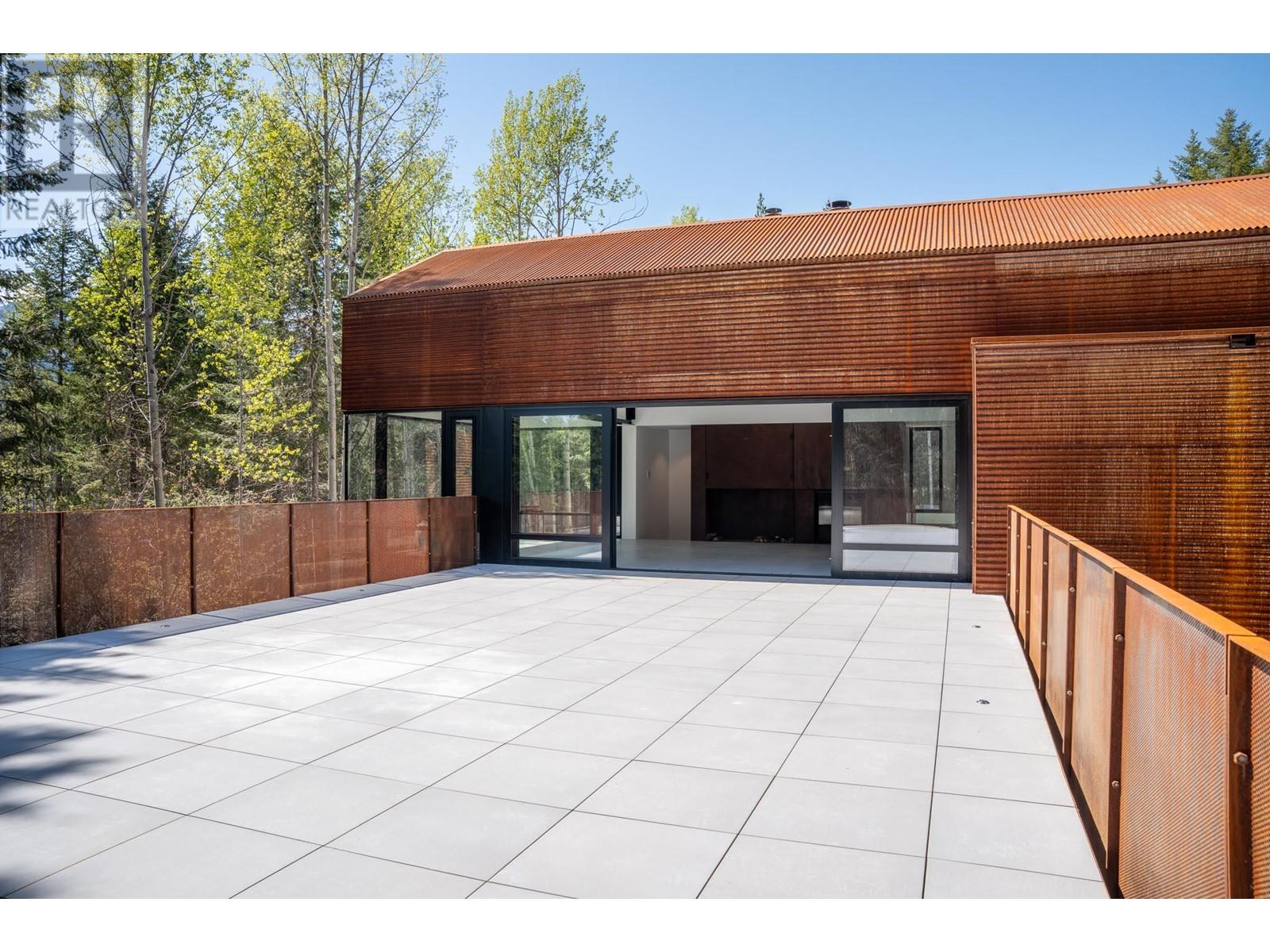 2060 McMurdo Road - 49