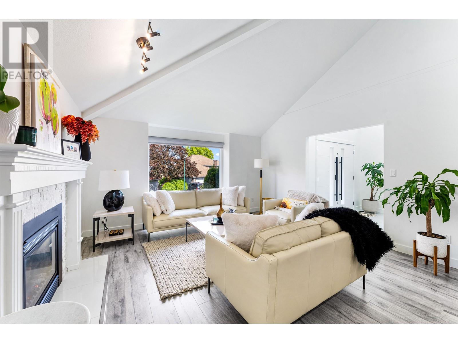Photo 5 of 2799 Mara Drive, Coquitlam BC