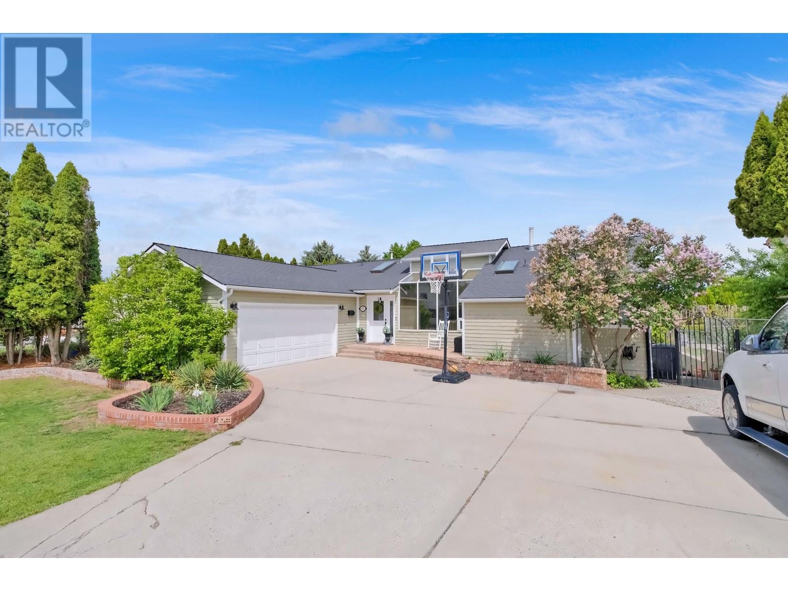 921 WESTMINSTER Avenue East, Penticton