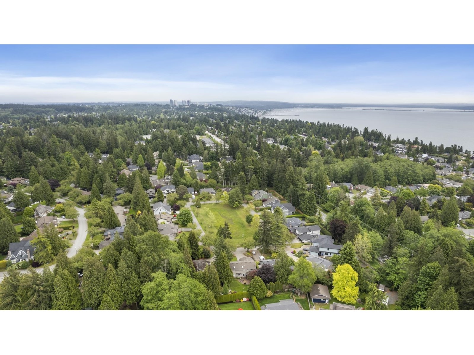 Photo 38 of 1669 133 A Street, Surrey BC