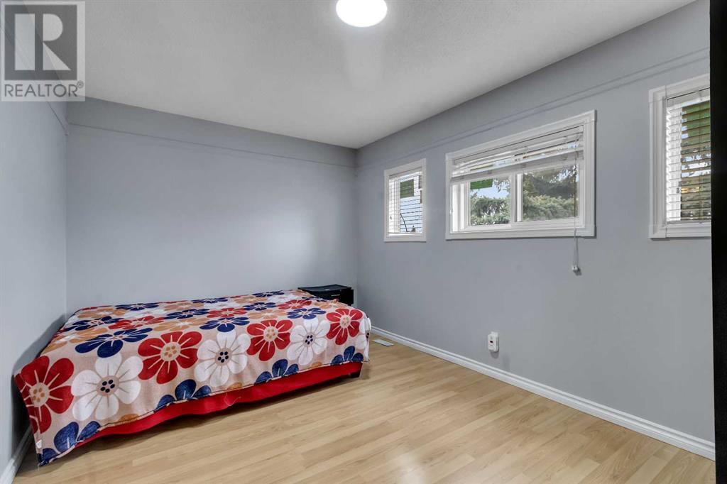 Single Family House for Sale in  Taraglen Road NE Taradale Calgary 