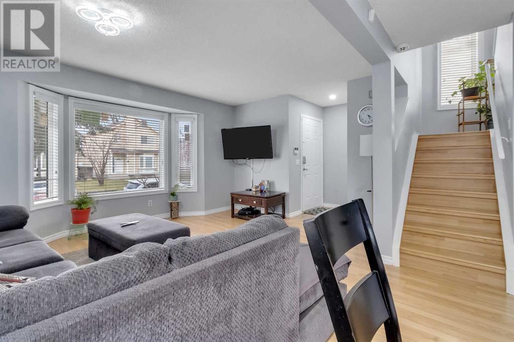 Single Family House for Sale in  Taraglen Road NE Taradale Calgary 