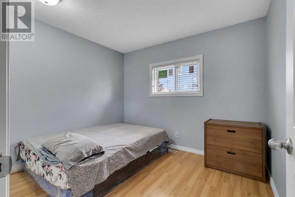 Single Family House for Sale in  Taraglen Road NE Taradale Calgary 