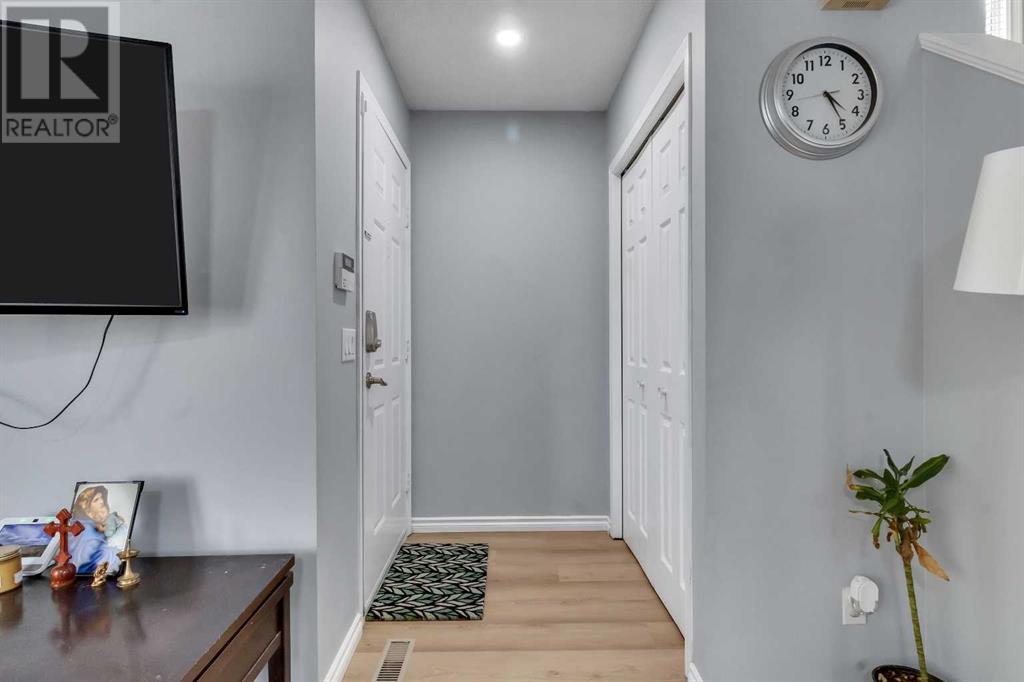 Single Family House for Sale in  Taraglen Road NE Taradale Calgary 
