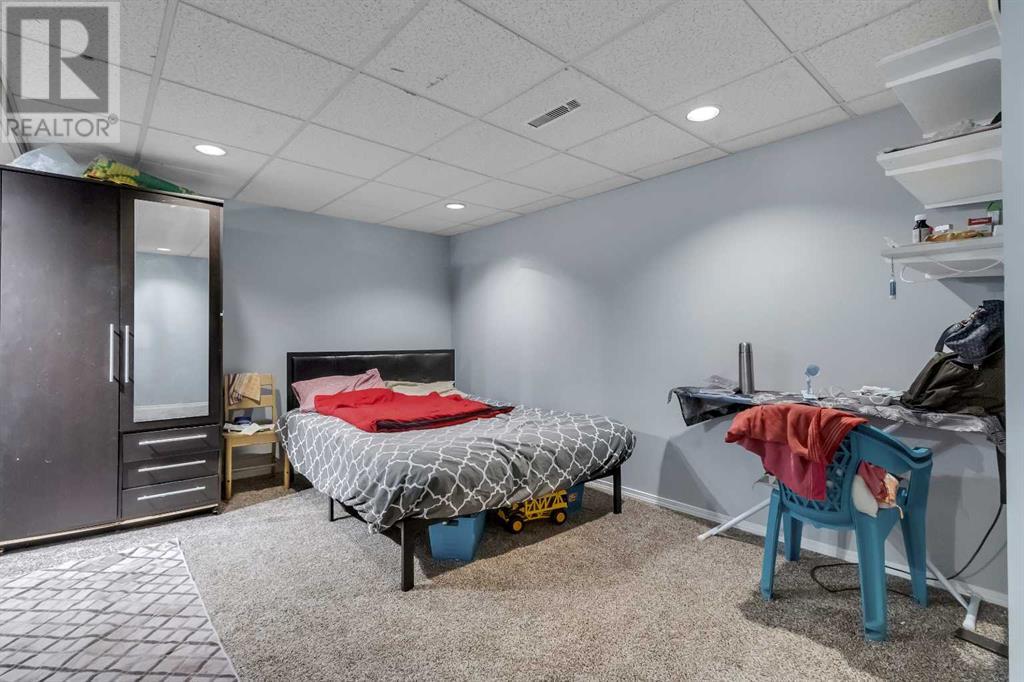 Single Family House for Sale in  Taraglen Road NE Taradale Calgary 