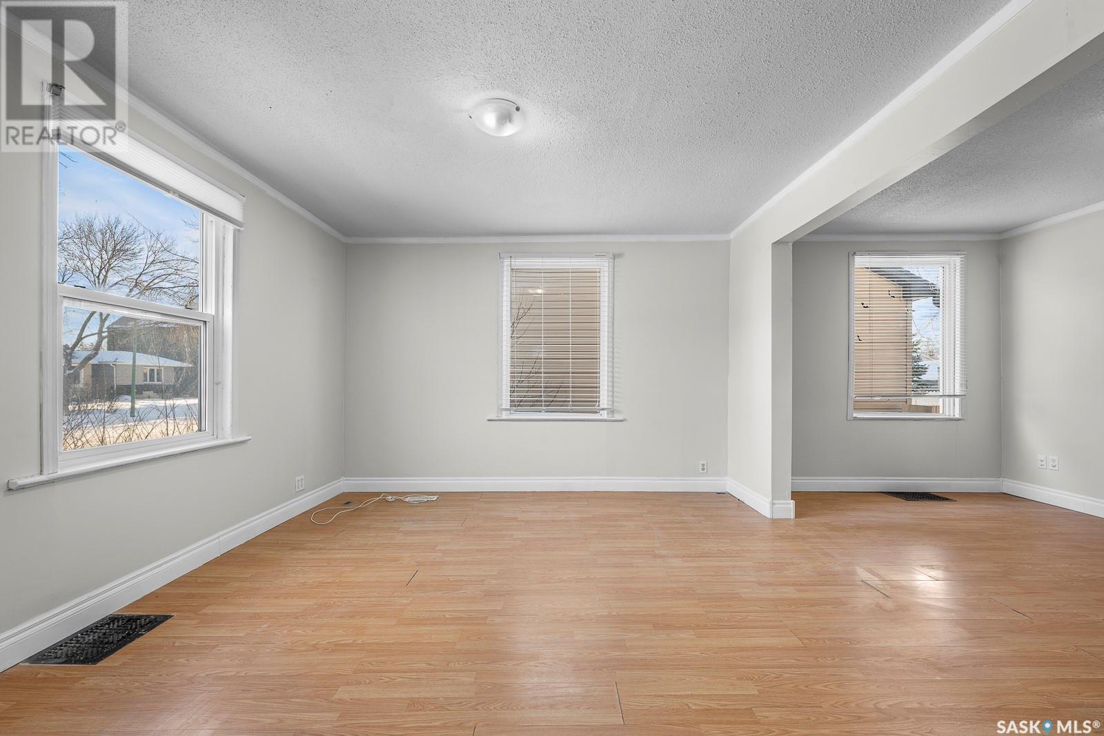Single Family House for Sale in  Royal STREET Regina 