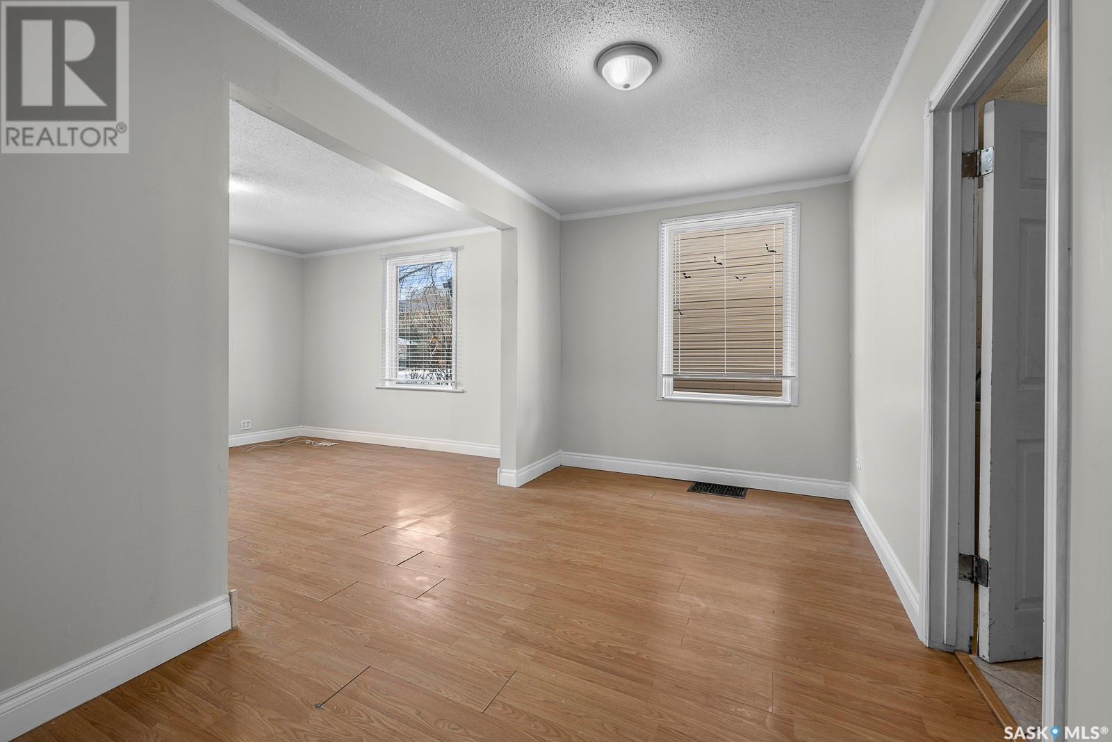 Single Family House for Sale in  Royal STREET Regina 