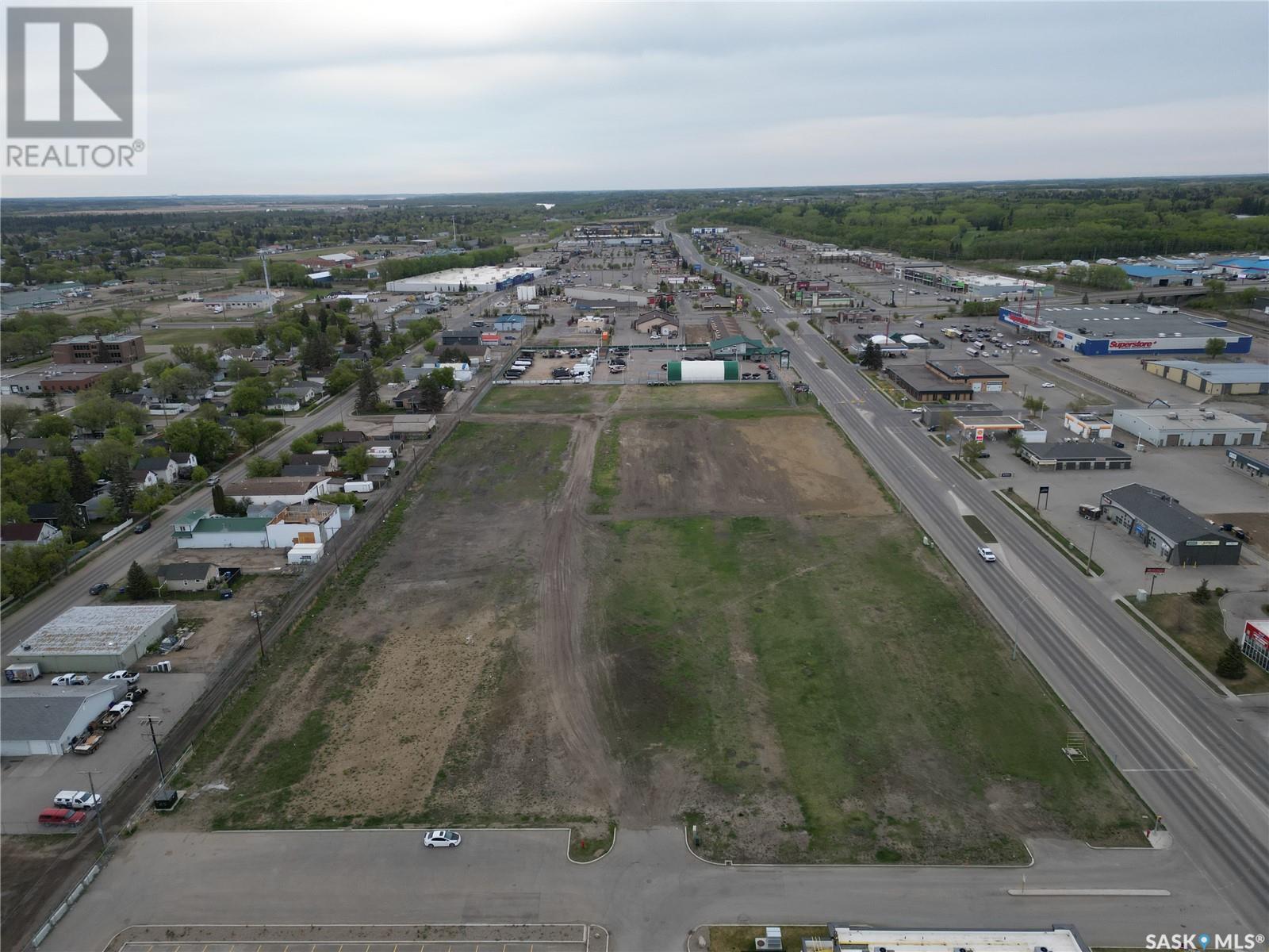 Photo 6 of 400 15th Street, Prince Albert SK