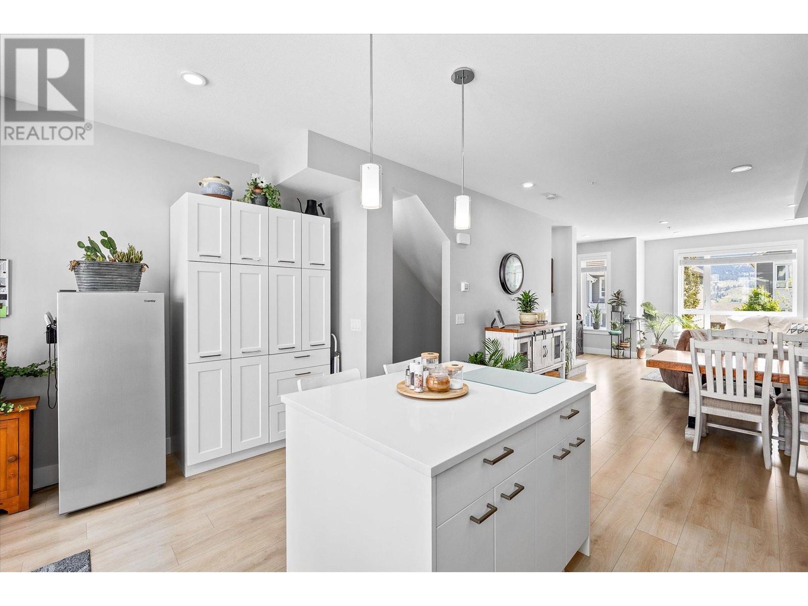 40 13098 Shoreline Way, Lake Country