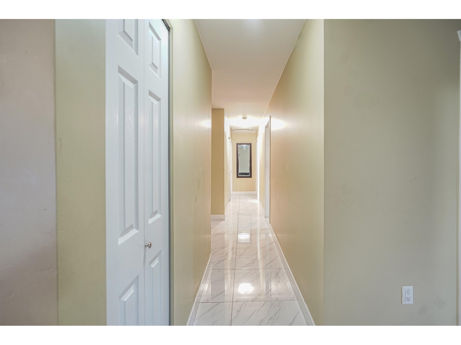 Photo 9 of 14088 78 Avenue, Surrey BC