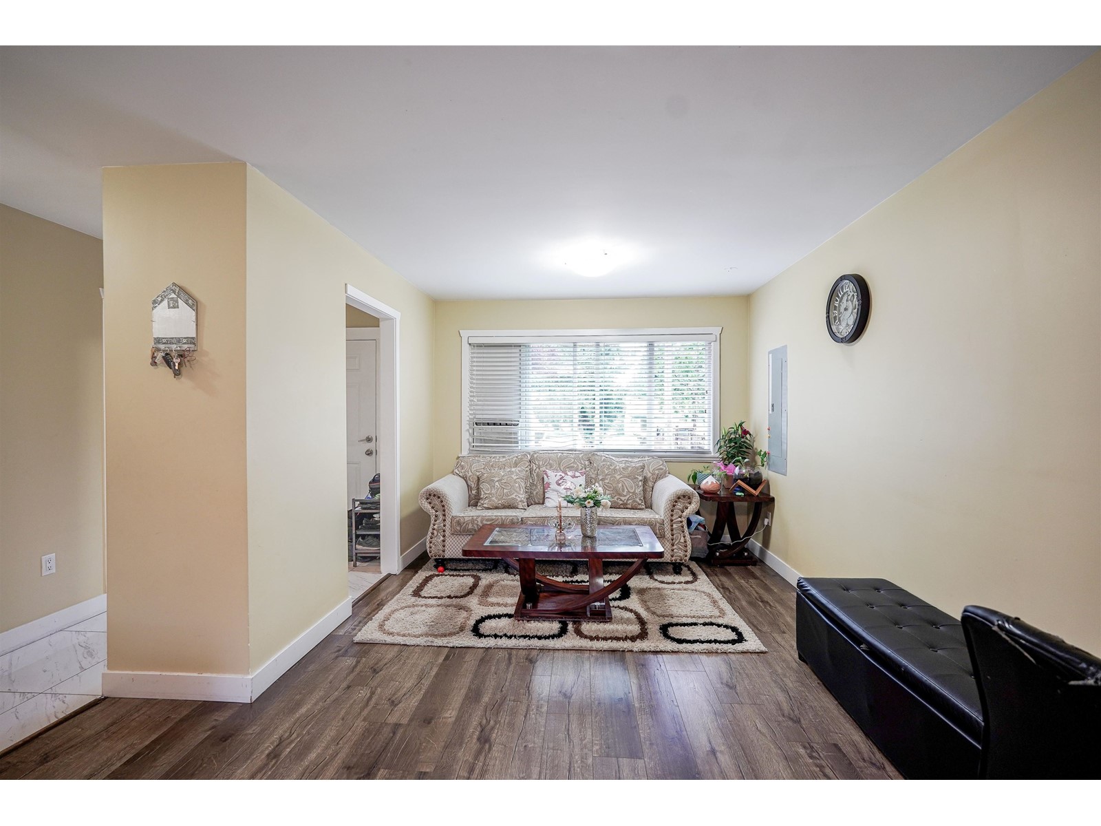 Photo 4 of 14088 78 Avenue, Surrey BC
