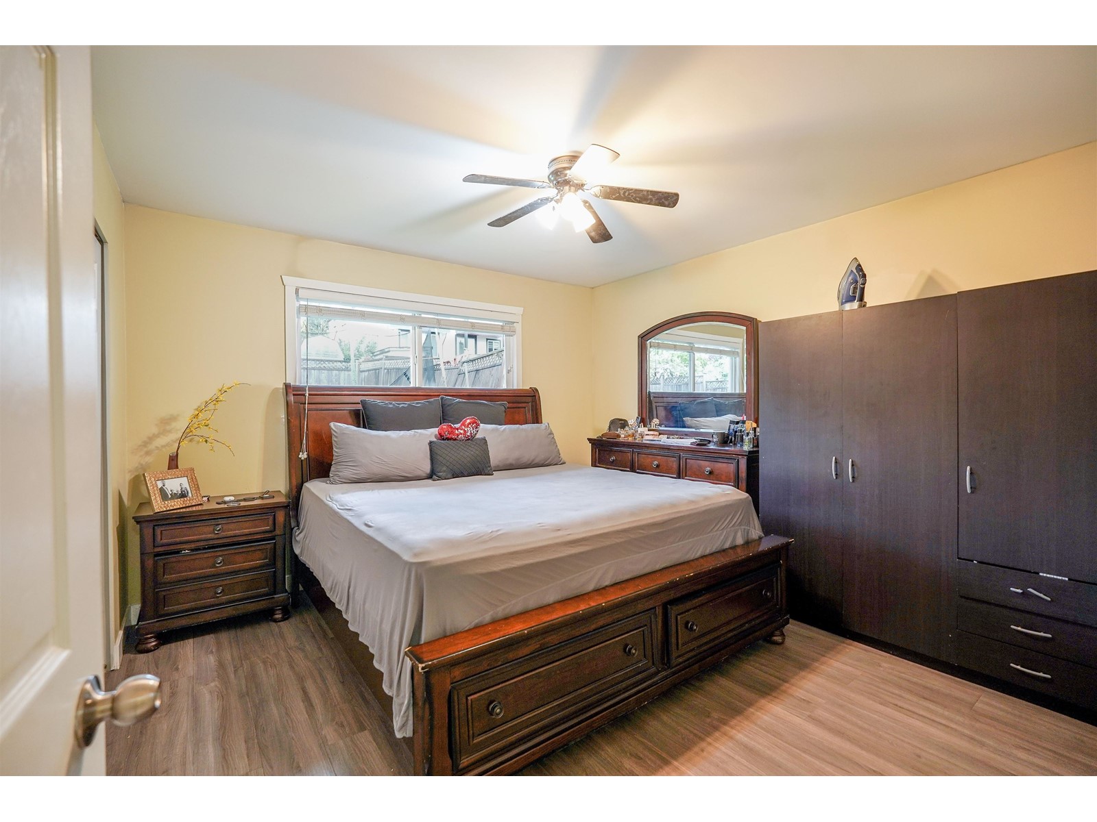 Photo 14 of 14088 78 Avenue, Surrey BC