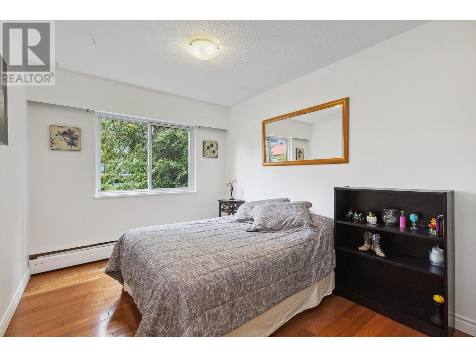 111 211 W 3RD STREET, North Vancouver real estate listing R3004733