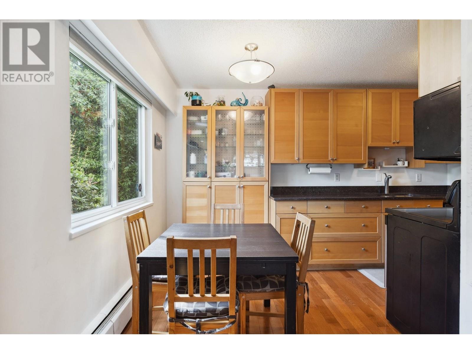 111 211 W 3RD STREET, North Vancouver real estate listing R3004733