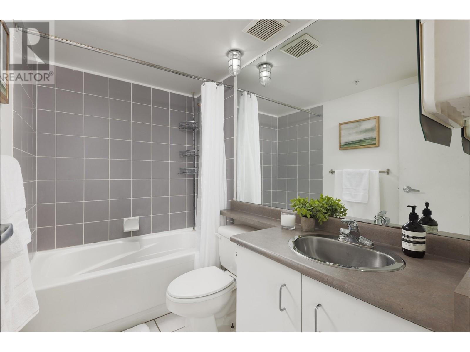 Photo 11 of 1102 1238 Seymour Street, Vancouver BC