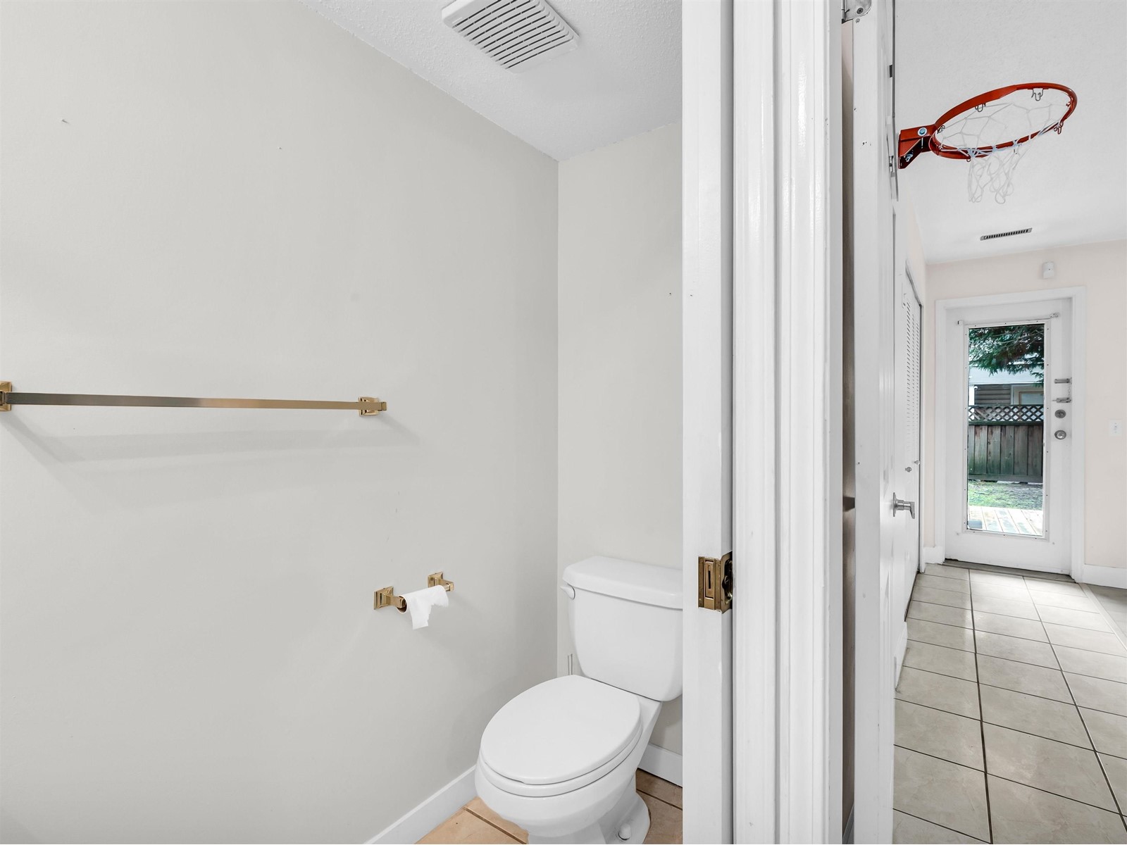 Photo 11 of 42 7875 122 Street, Surrey BC