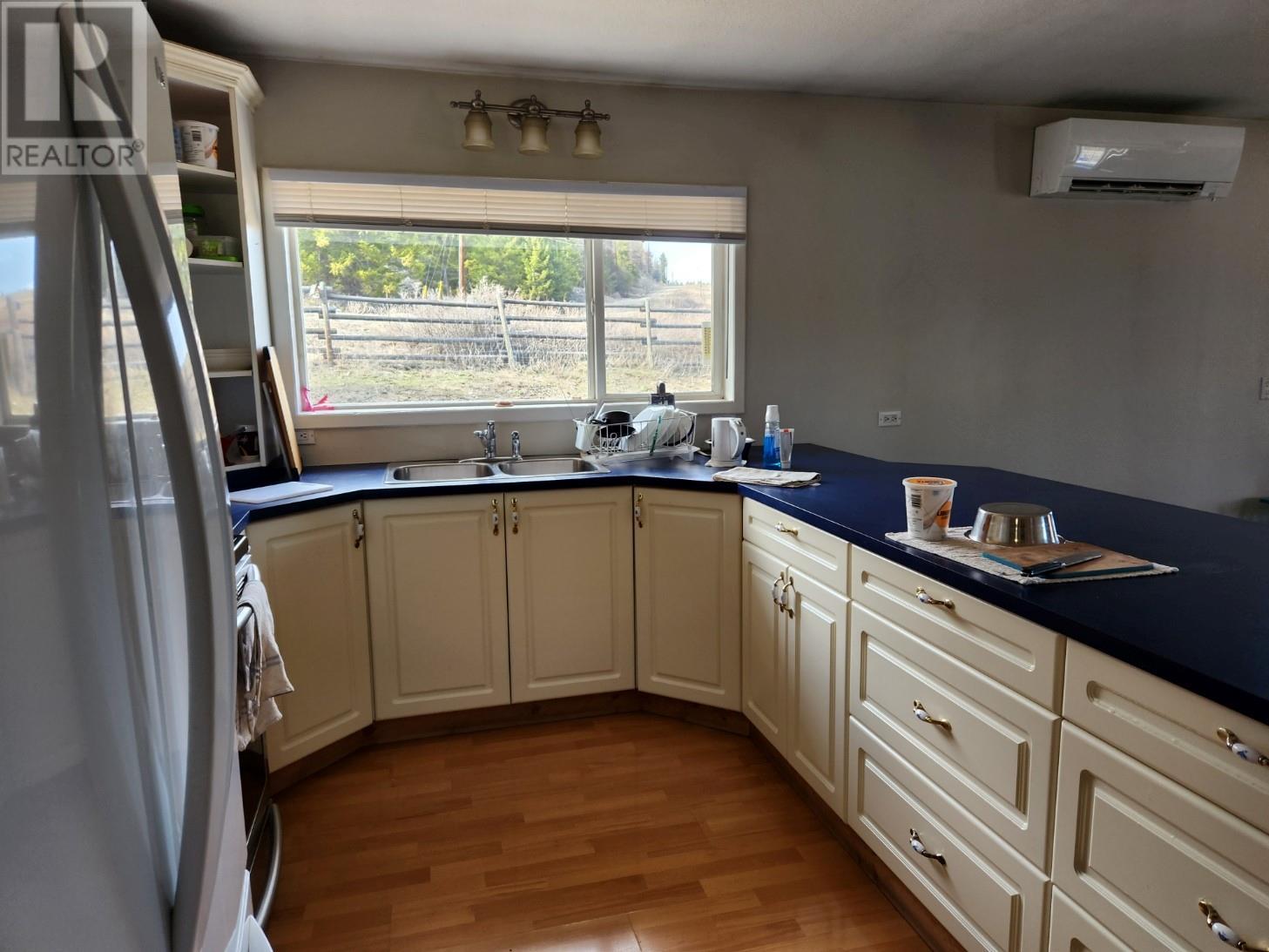  6624 Sidley Mountain Road, Bridesville