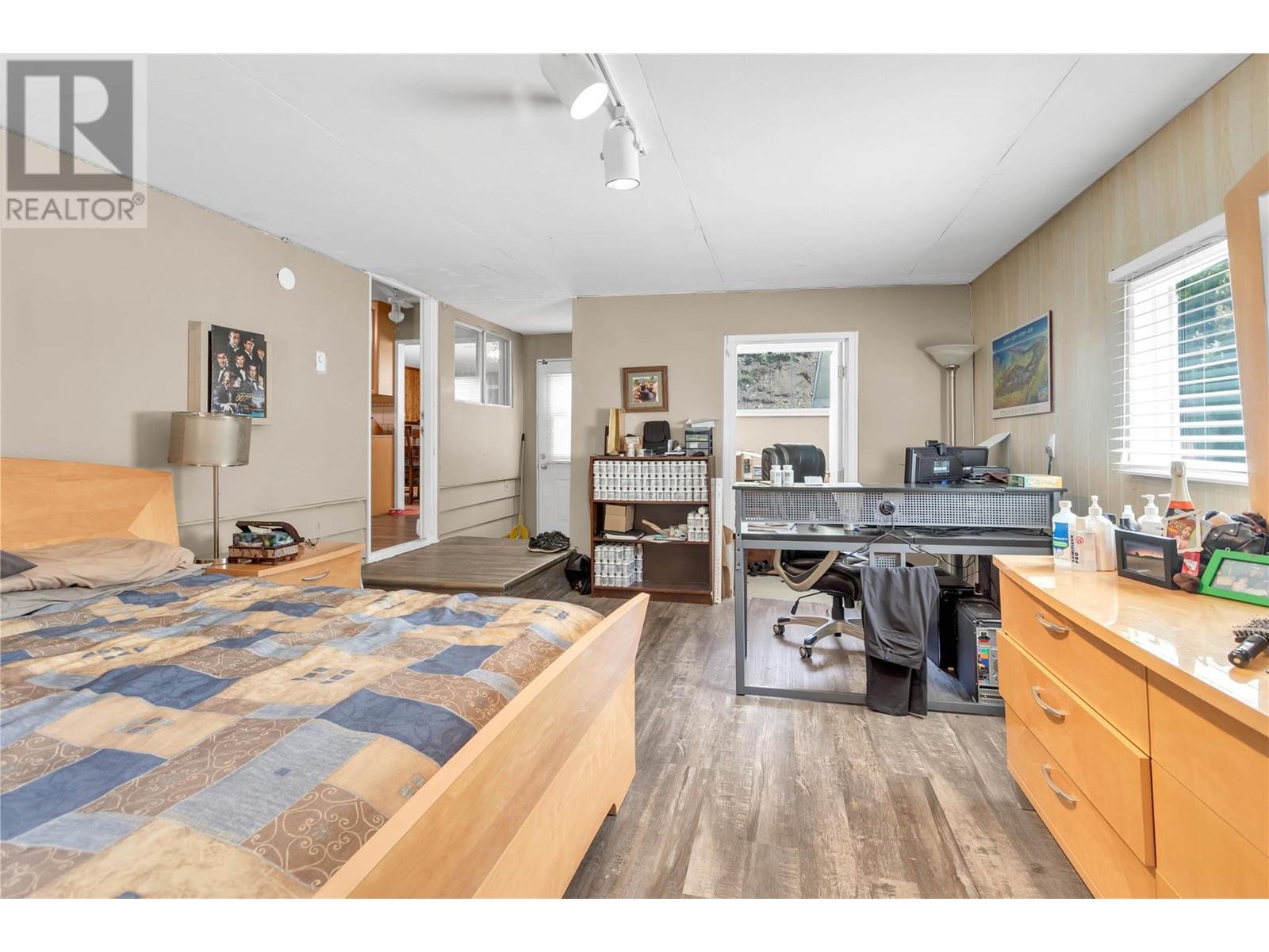  365 Clifton Road, Kelowna