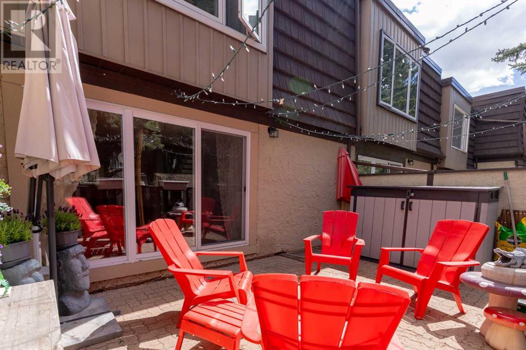 Single Family House 5 Level for Sale in    Avenue SW Lakeview Calgary 