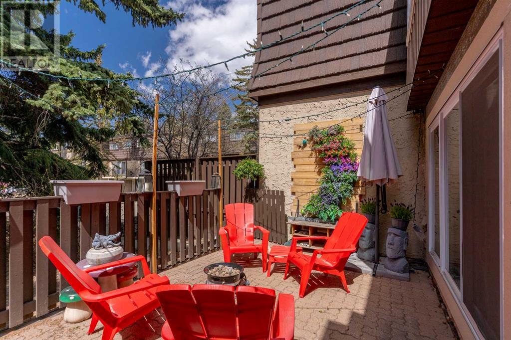 Single Family House 5 Level for Sale in    Avenue SW Lakeview Calgary 