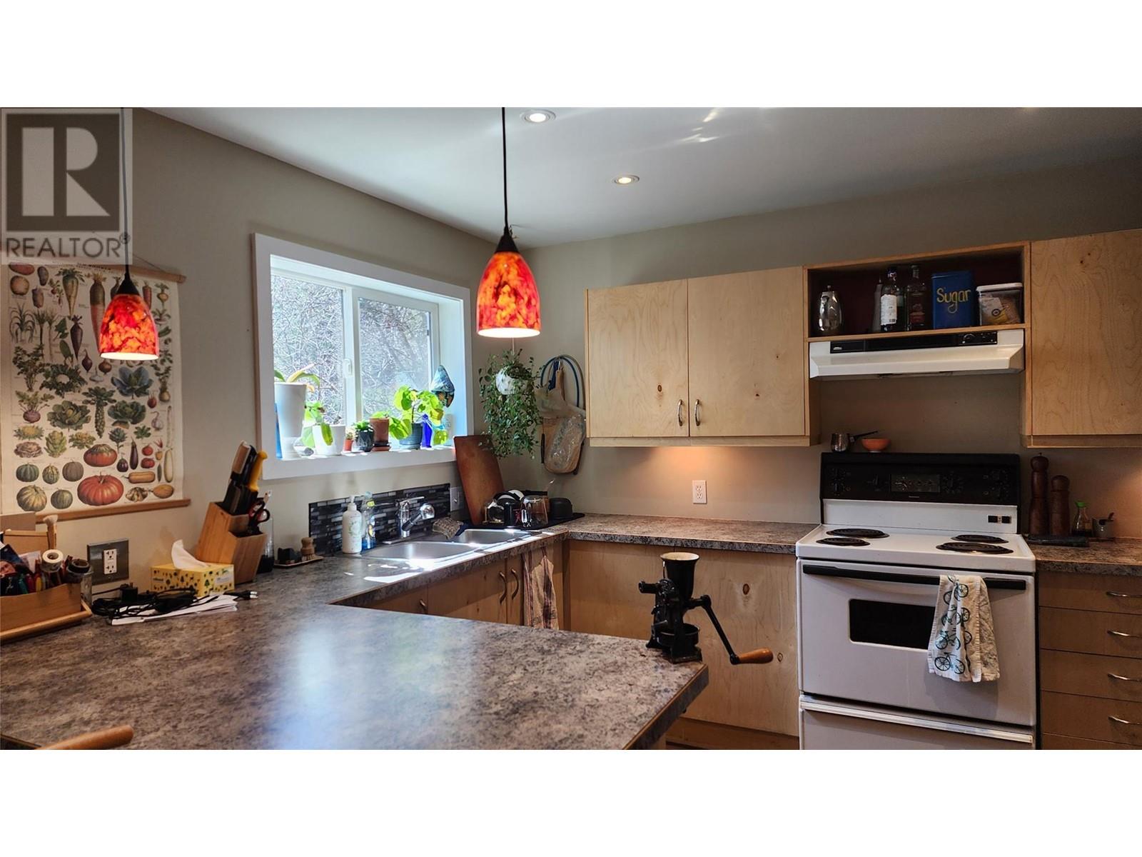 2165 Spokane Street, Rossland