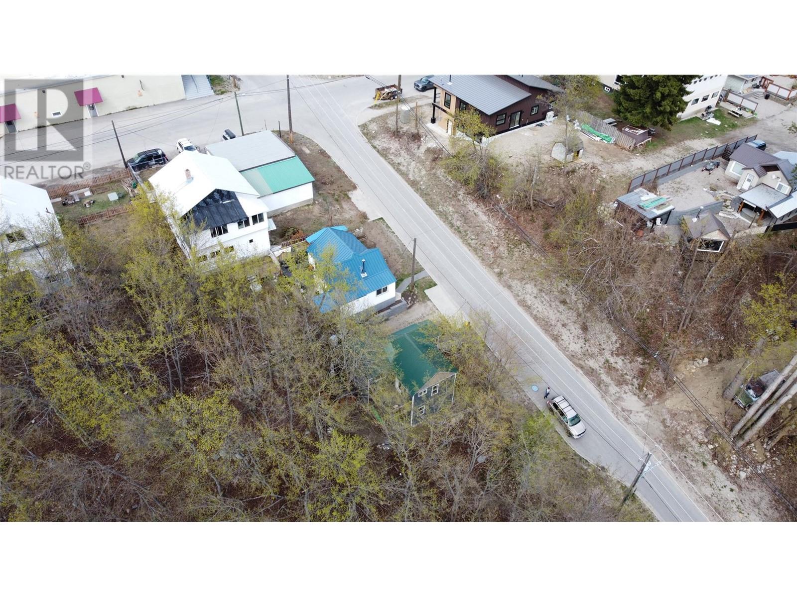 2165 Spokane Street, Rossland