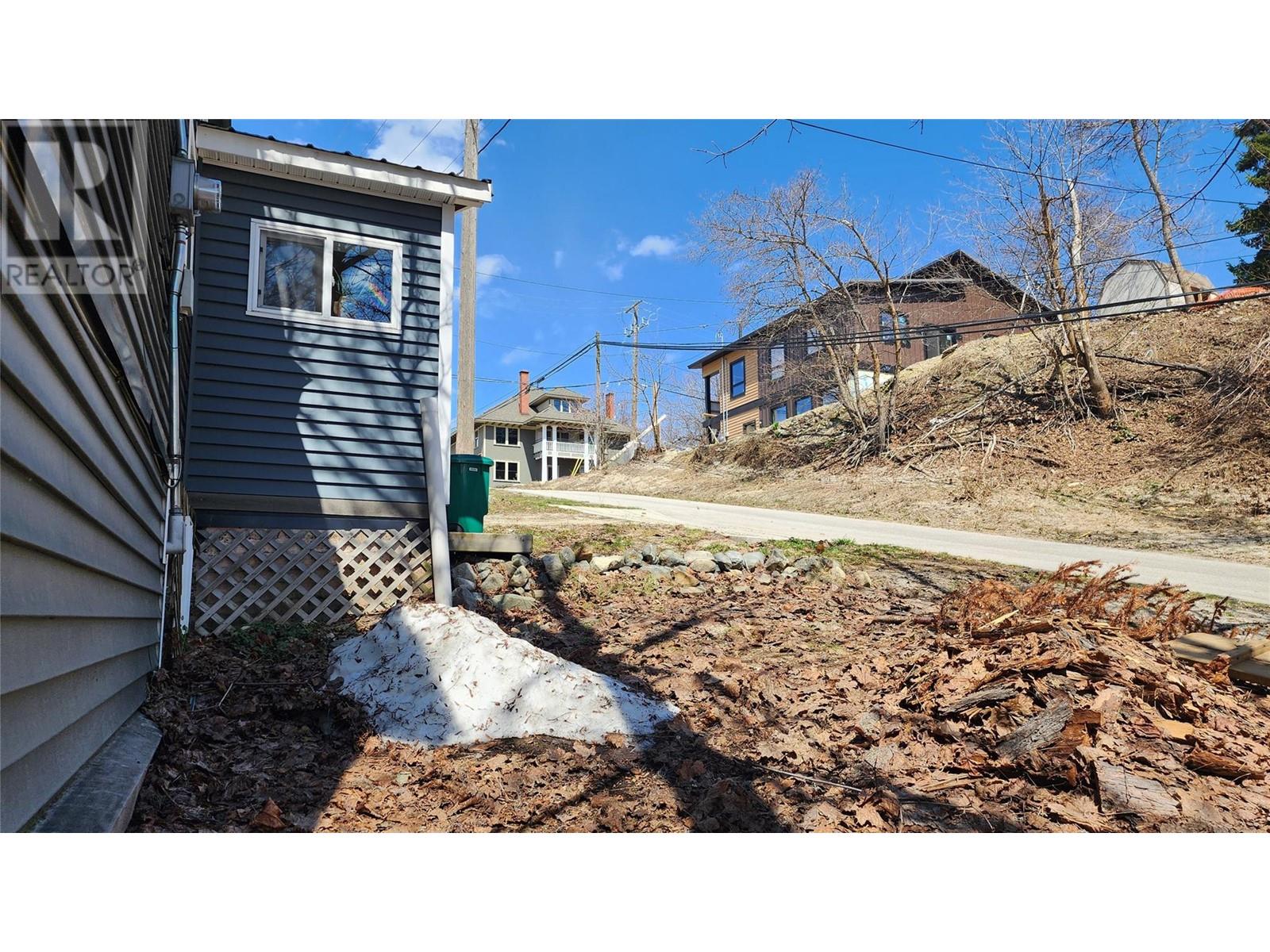 2165 Spokane Street, Rossland