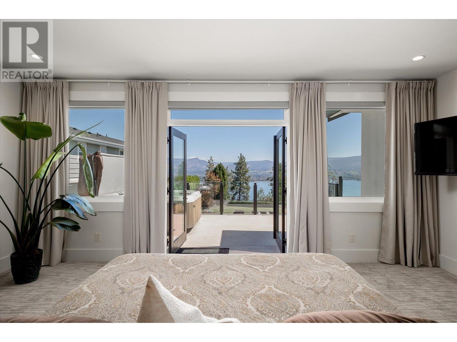 2523 Hillsborough Road, West Kelowna