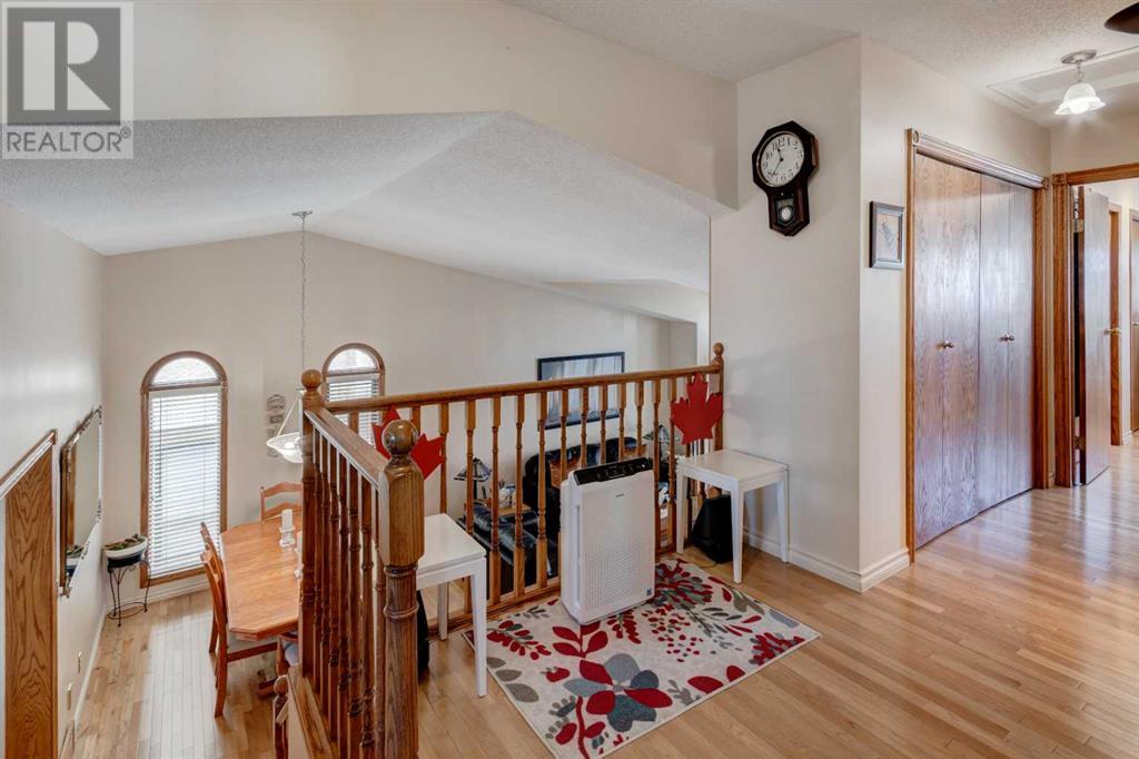 Single Family House 4 Level for Sale in  Sanderling Rise NW Sandstone Valley Calgary 