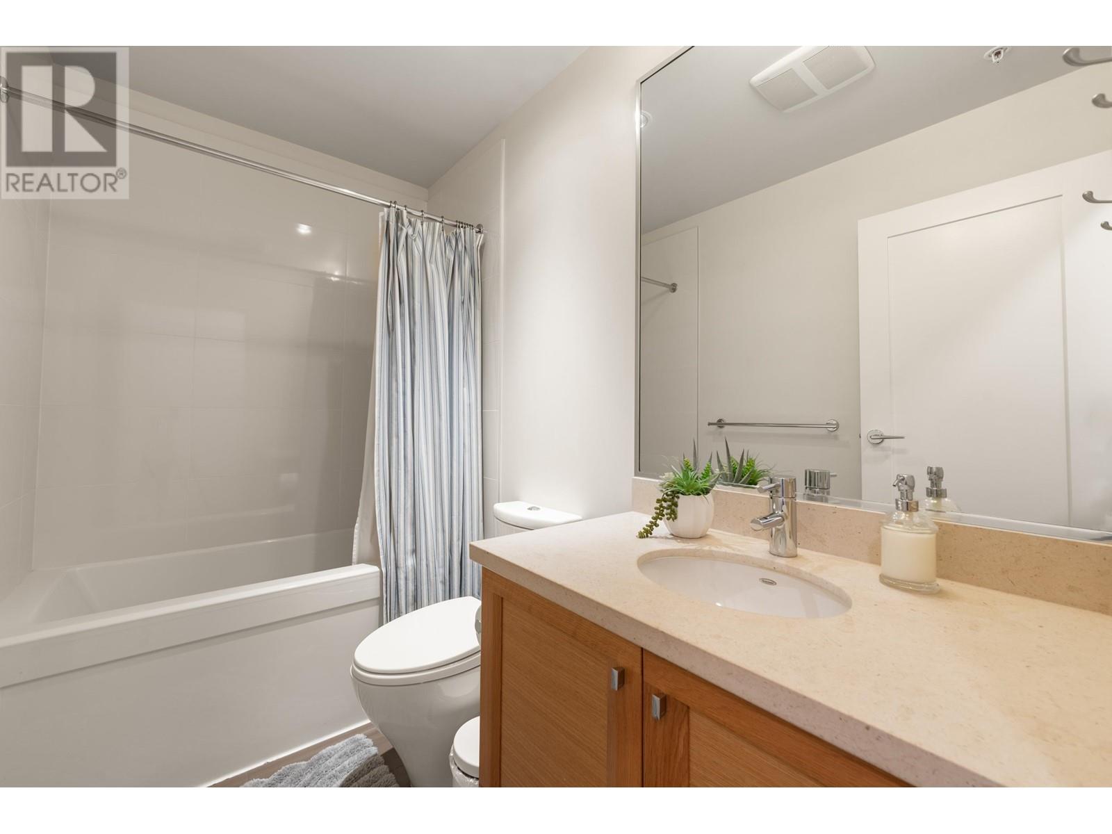 Photo 19 of 48 3639 Aldercrest Drive, North Vancouver BC