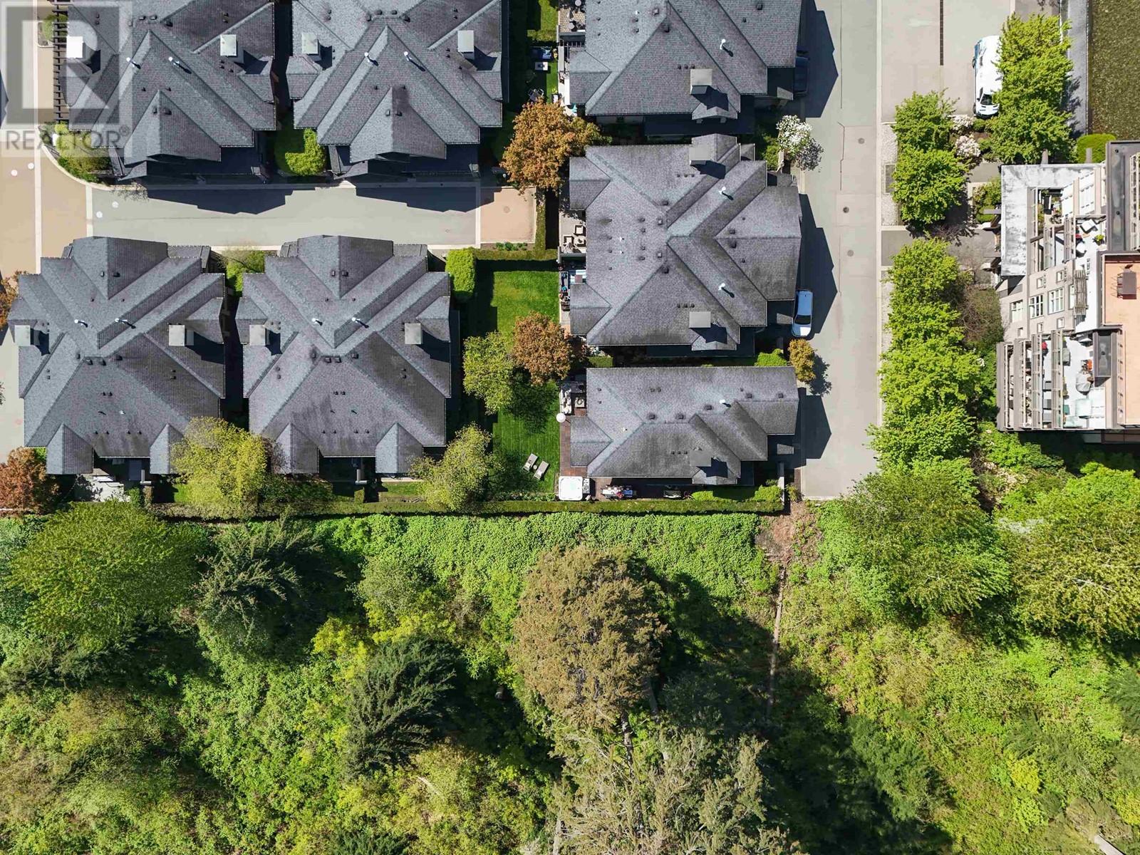 Photo 33 of 48 3639 Aldercrest Drive, North Vancouver BC