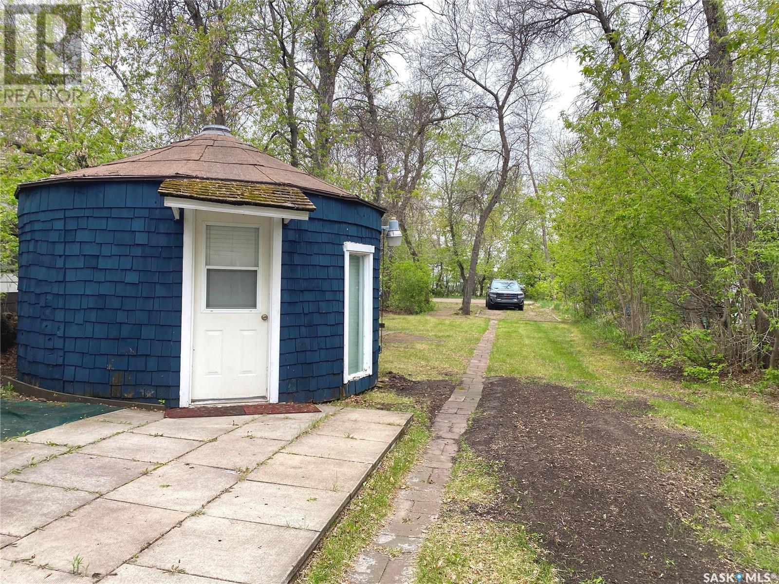 Photo 10 of 63 Elm Street, Katepwa Beach SK