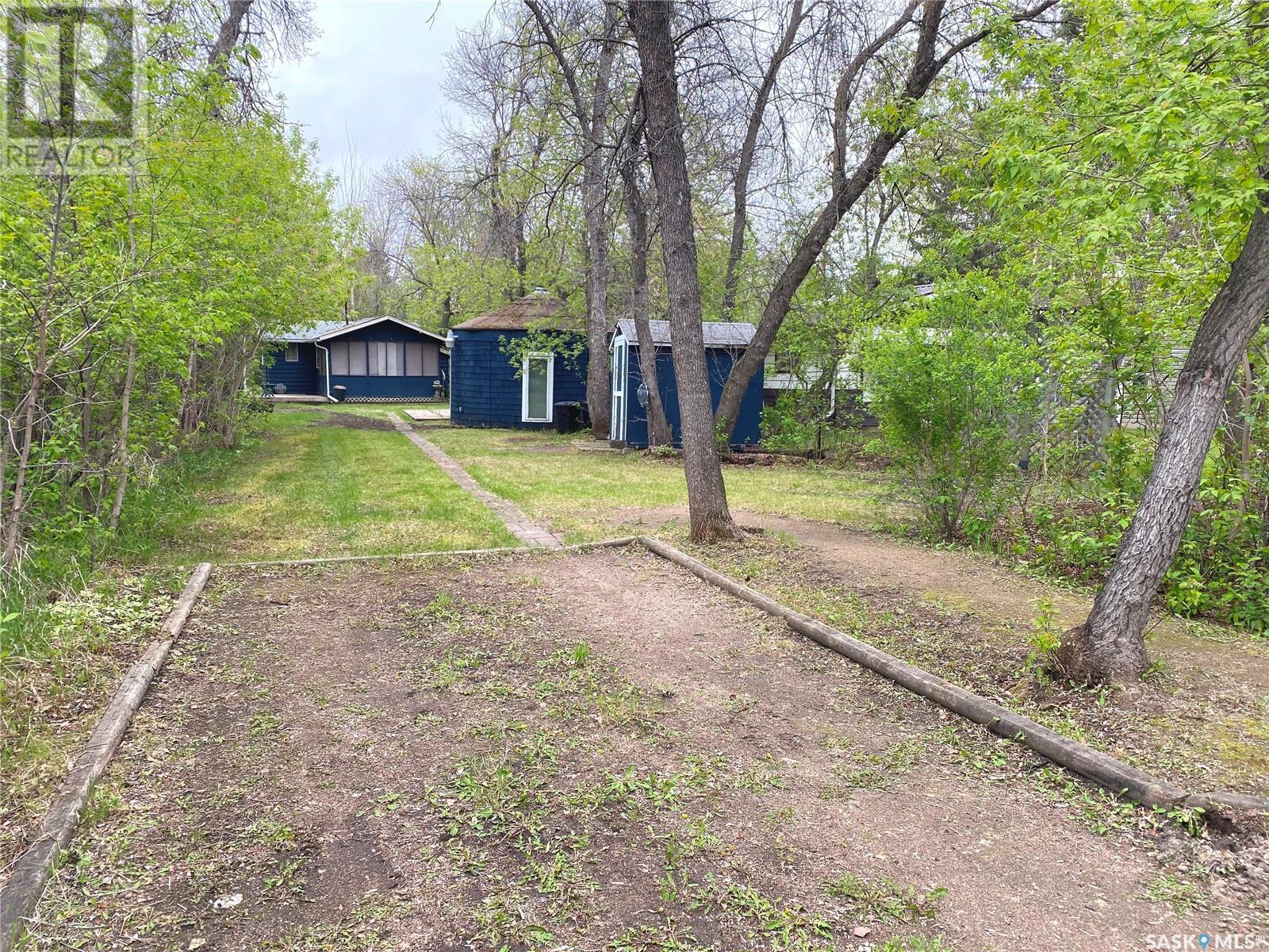 Photo 12 of 63 Elm Street, Katepwa Beach SK