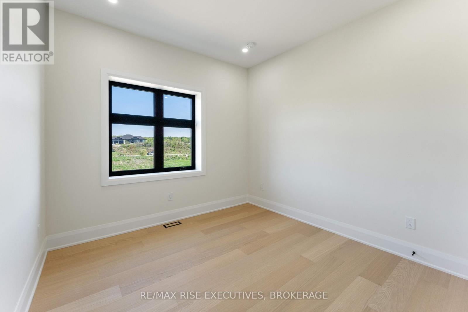 Photo 23 of 134 Hineman Street, Kingston ON