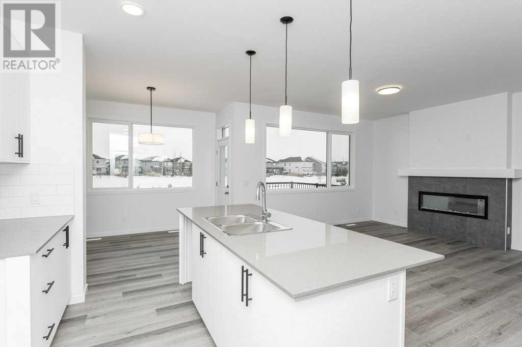 Single Family House for Sale in  Creekstone Grove SW Pine Creek Calgary 