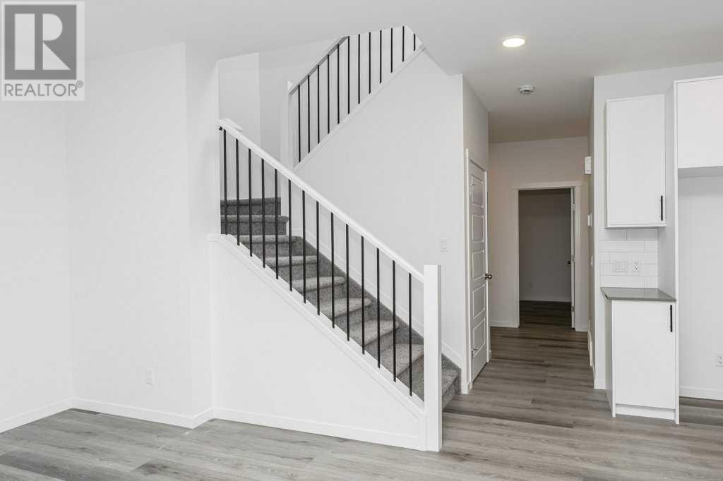 Single Family House for Sale in  Creekstone Grove SW Pine Creek Calgary 