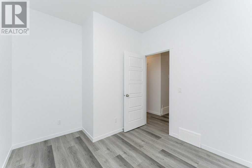 Single Family House for Sale in  Creekstone Grove SW Pine Creek Calgary 