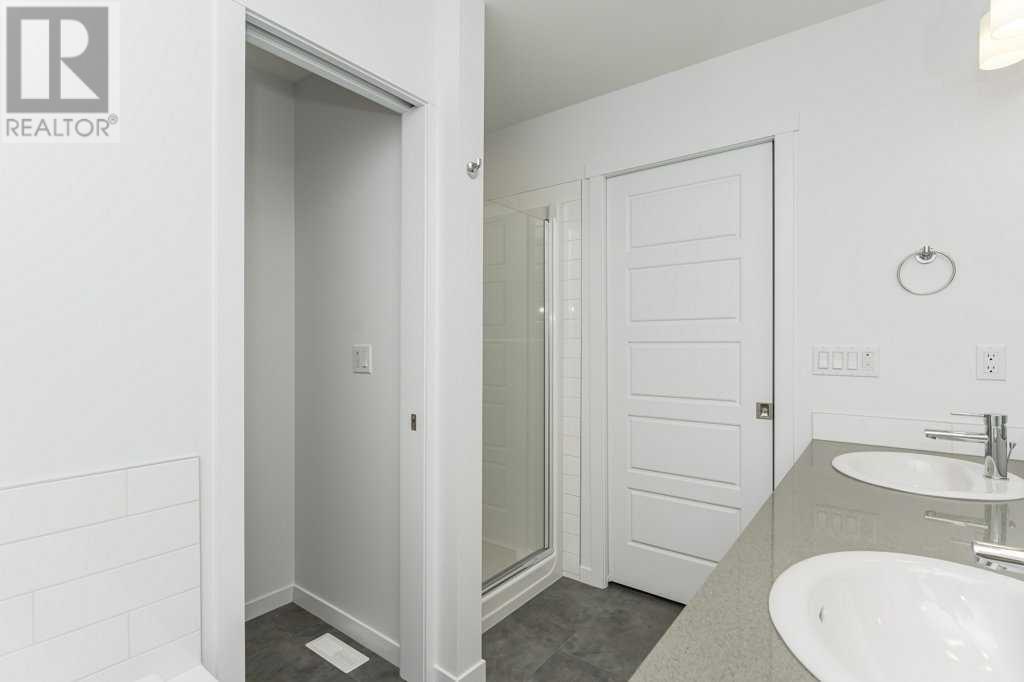 Single Family House for Sale in  Creekstone Grove SW Pine Creek Calgary 