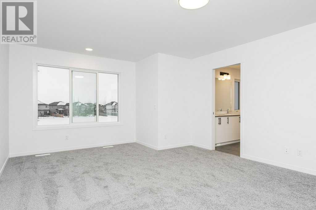 Single Family House for Sale in  Creekstone Grove SW Pine Creek Calgary 
