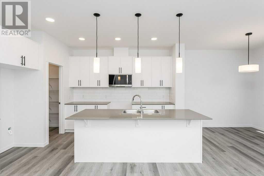 Single Family House for Sale in  Creekstone Grove SW Pine Creek Calgary 