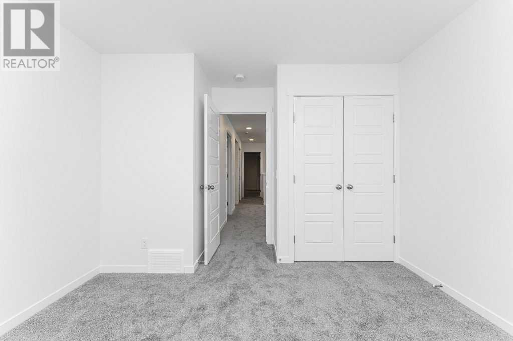 Single Family House for Sale in  Creekstone Grove SW Pine Creek Calgary 