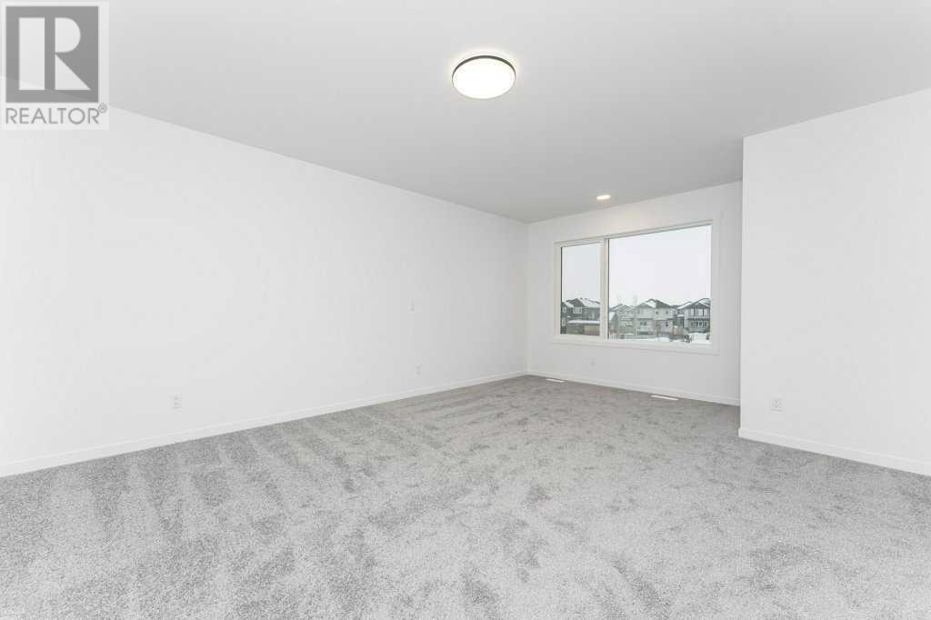 Single Family House for Sale in  Creekstone Grove SW Pine Creek Calgary 