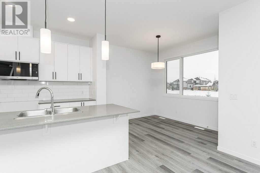 Single Family House for Sale in  Creekstone Grove SW Pine Creek Calgary 