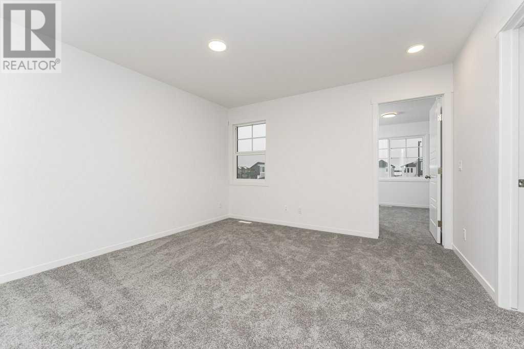 Single Family House for Sale in  Creekstone Grove SW Pine Creek Calgary 