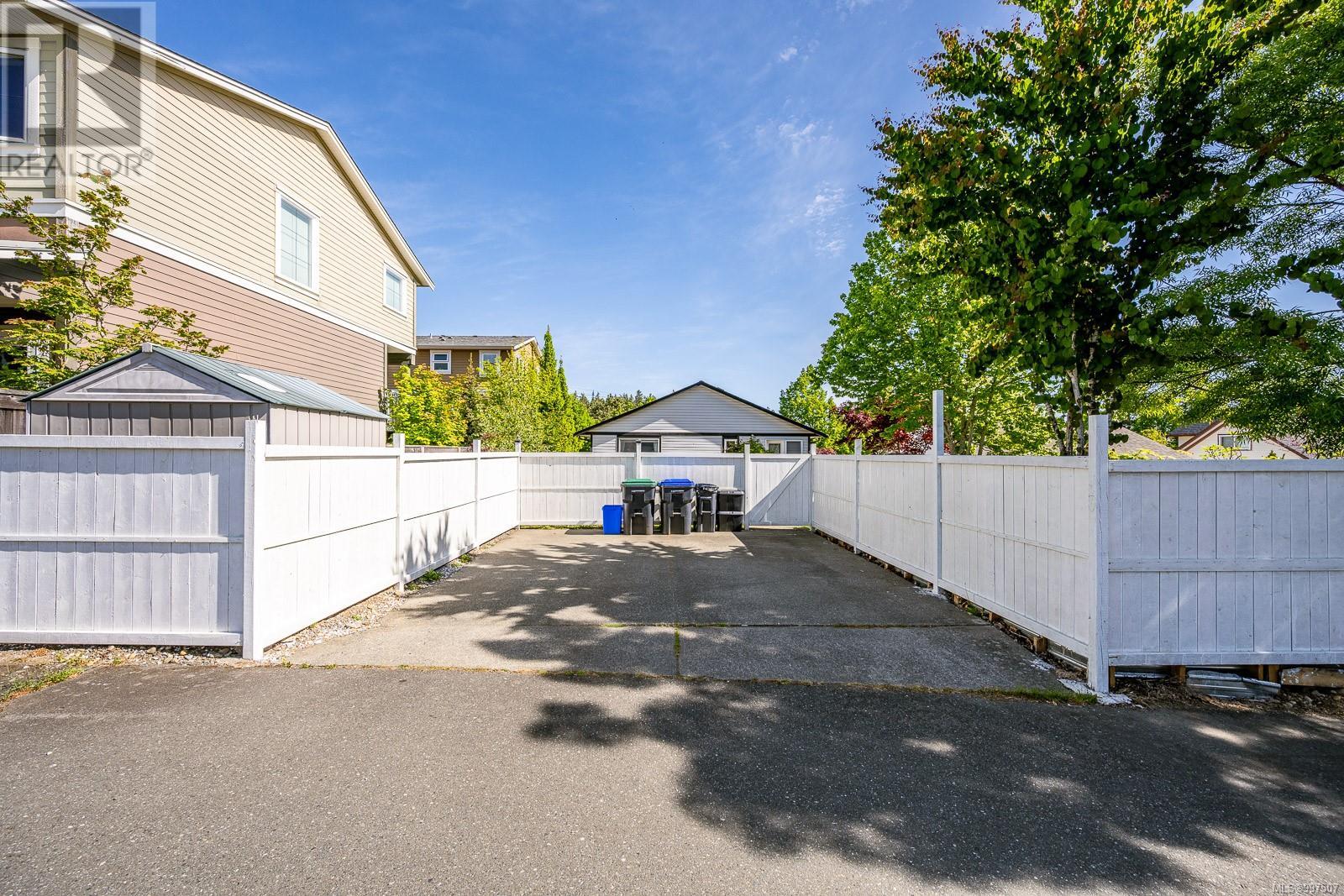 1237 Guthrie Rd, Comox