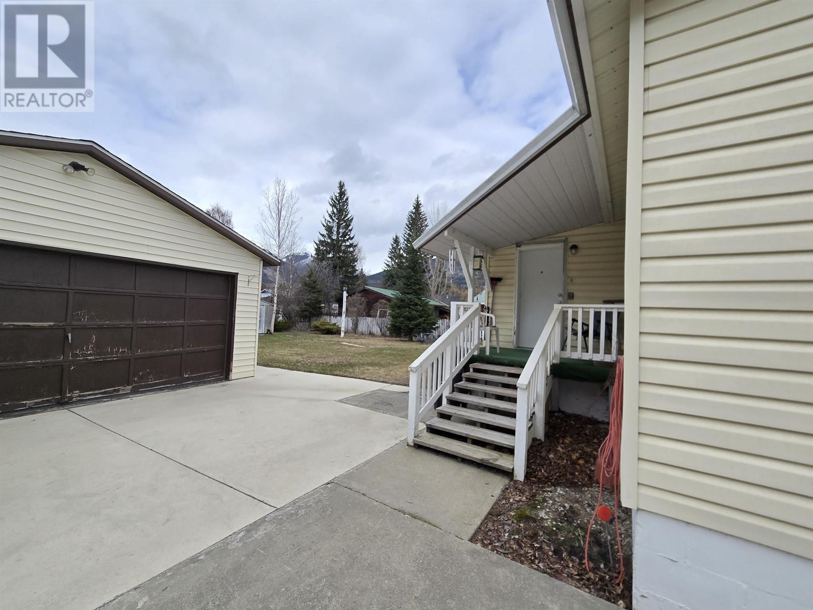 1480 7TH AVENUE, Valemount