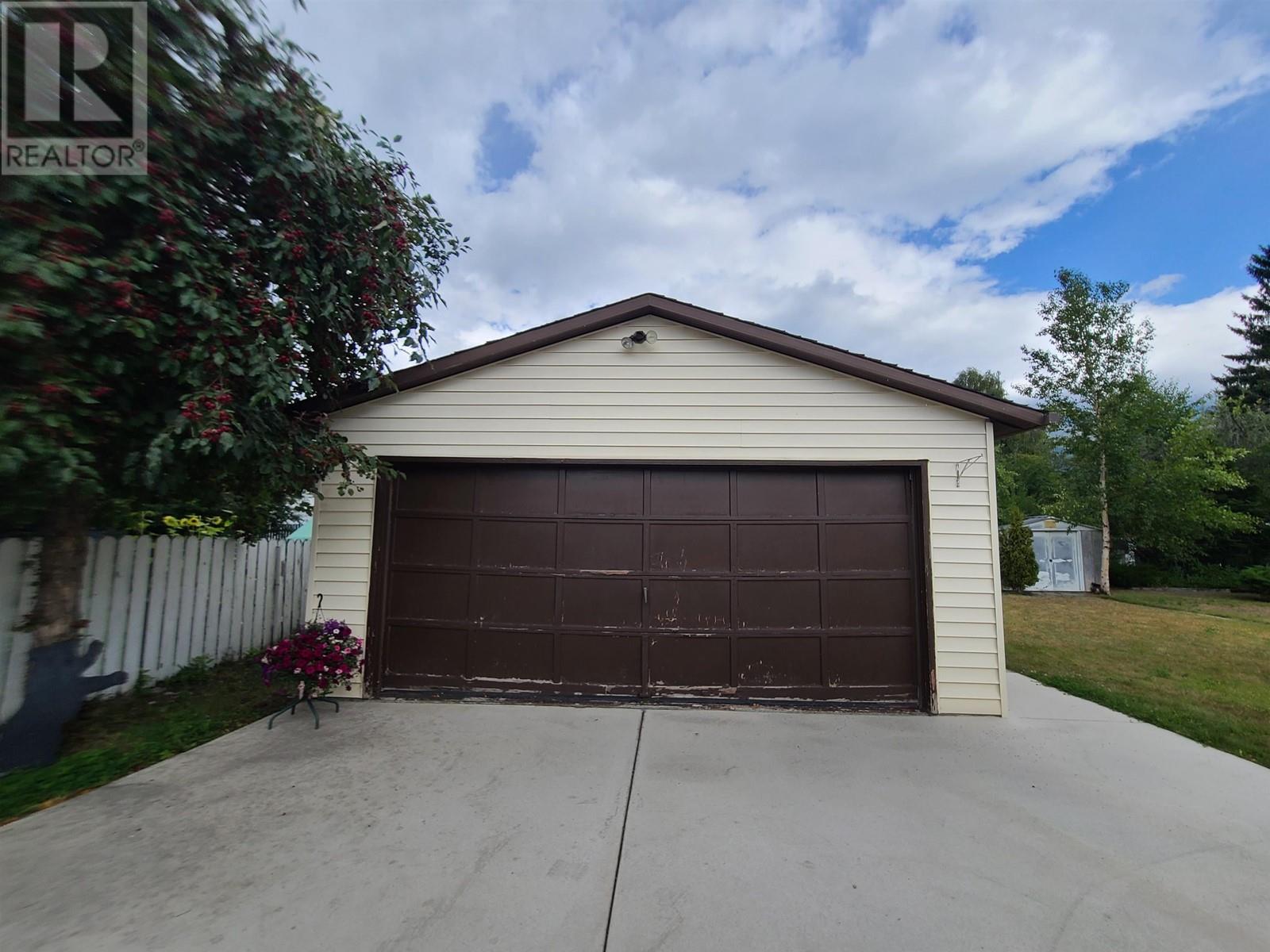 1480 7TH AVENUE, Valemount