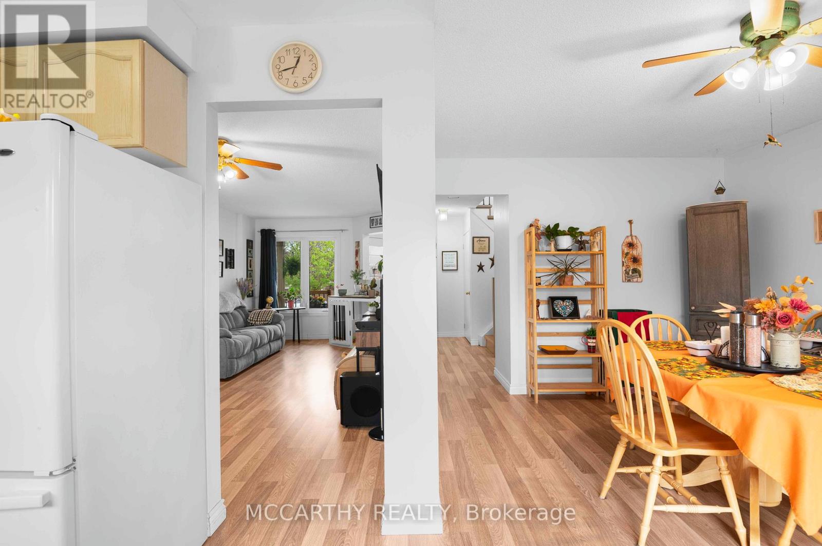 Photo 5 of 34 Corrie Crescent, Essa ON