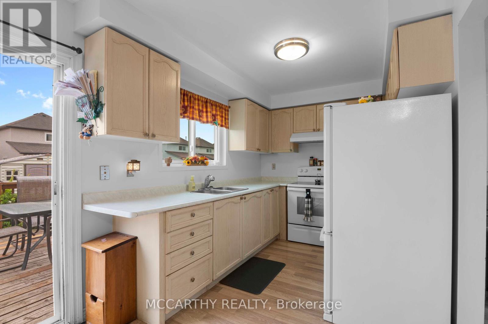 Photo 41 of 34 Corrie Crescent, Essa ON