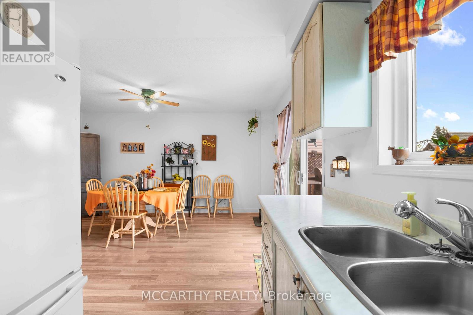 Photo 6 of 34 Corrie Crescent, Essa ON